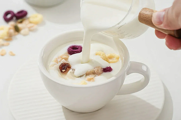 1755240722610239.png 酸奶.png